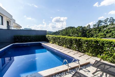 Casa de condomínio à venda com 465m², 5 quartos e 4 vagas Casa de condomínio à venda com 465m², 5 quartos e 4 vagasPiscina