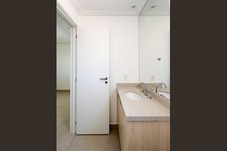 Apartamento à venda com 78m², 2 quartos e 2 vagasBanheiro da Suíte 1