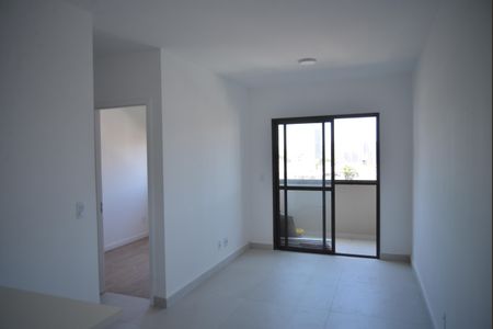 Sala de apartamento para alugar com 2 quartos, 55m² em Parque das Nações, Santo André