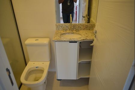 Apartamento para alugar com 55m², 2 quartos e 2 vagasBanheiro Social