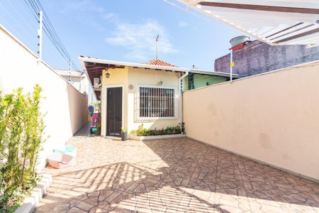 Casa à venda com 130m², 3 quartos e 2 vagas Casa à venda com 130m², 3 quartos e 2 vagasGaragem
