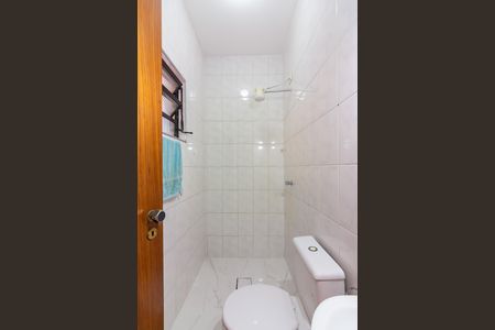 Casa à venda com 130m², 3 quartos e 2 vagas Casa à venda com 130m², 3 quartos e 2 vagasBanheiro de Serviço