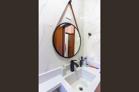 Casa à venda com 130m², 3 quartos e 2 vagas Casa à venda com 130m², 3 quartos e 2 vagasBanheiro da Suíte