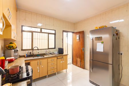 Casa à venda com 130m², 3 quartos e 2 vagas Casa à venda com 130m², 3 quartos e 2 vagasCozinha