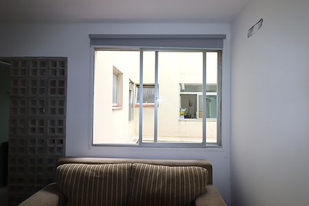 Janela da Sala  de apartamento para alugar com 1 quarto, 45m² em Mont’serrat, Porto Alegre