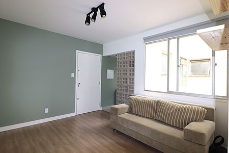 Sala  de apartamento para alugar com 1 quarto, 45m² em Mont’serrat, Porto Alegre