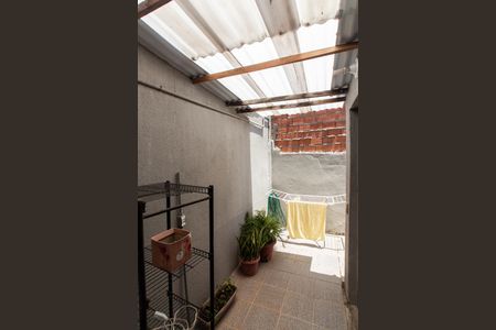 Casa para alugar com 80m², 2 quartos e 1 vagaÁrea de Serviço