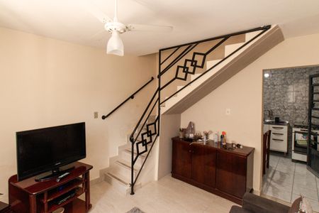 Sala de casa para alugar com 2 quartos, 80m² em Vila Gustavo, São Paulo