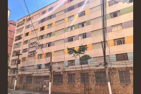 Apartamento para alugar com 90m², 2 quartos e sem vagaFachada