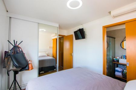 Apartamento à venda com 73m², 2 quartos e 2 vagasQuarto 1 - Suíte