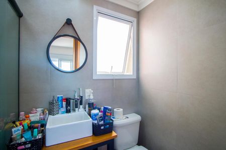 Apartamento à venda com 73m², 2 quartos e 2 vagasBanheiro do quarto 1