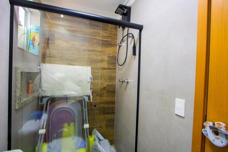 Apartamento à venda com 73m², 2 quartos e 2 vagasBanheiro social