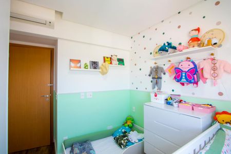 Apartamento à venda com 73m², 2 quartos e 2 vagasQuarto 2