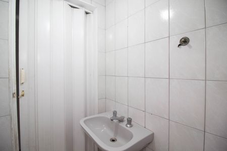 Casa para alugar com 300m², 4 quartos e 2 vagas Casa para alugar com 300m², 4 quartos e 2 vagasBanheiro 1