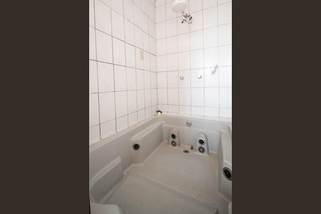 Casa para alugar com 300m², 4 quartos e 2 vagas Casa para alugar com 300m², 4 quartos e 2 vagasBanheiro da Suíte