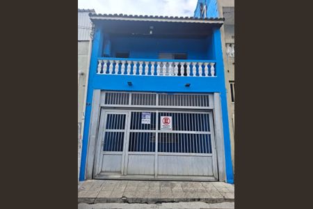 Casa para alugar com 300m², 4 quartos e 2 vagas Casa para alugar com 300m², 4 quartos e 2 vagasFachada