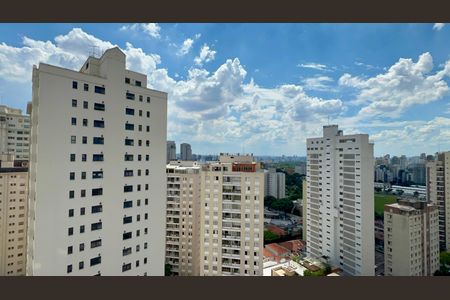 Apartamento à venda com 340m², 4 quartos e 6 vagasVaranda