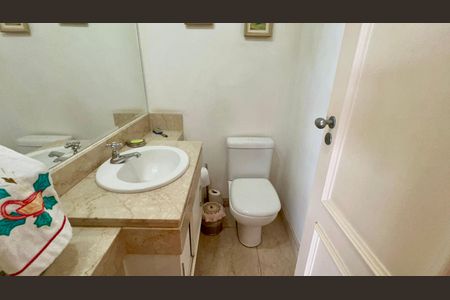 Apartamento à venda com 340m², 4 quartos e 6 vagasLavabo