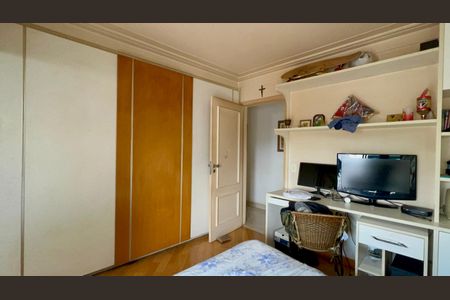 Apartamento à venda com 340m², 4 quartos e 6 vagasSuíte 2