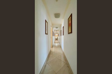 Apartamento à venda com 340m², 4 quartos e 6 vagasCorredor