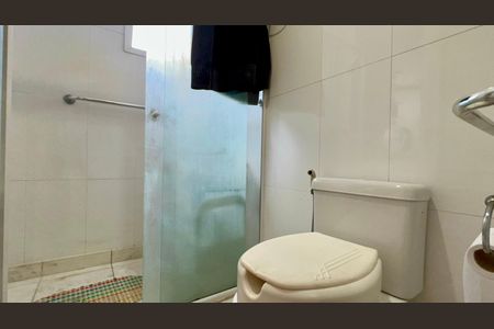 Apartamento à venda com 340m², 4 quartos e 6 vagasBanheiro da Suíte 3