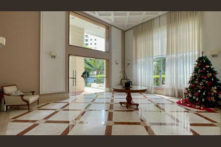 Apartamento à venda com 340m², 4 quartos e 6 vagasHall social