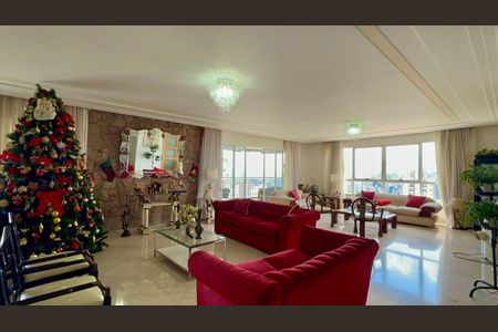 Apartamento à venda com 340m², 4 quartos e 6 vagasSalas