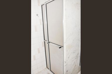 Apartamento para alugar com 76m², 3 quartos e 1 vagaDetalhe - Banheiro Social