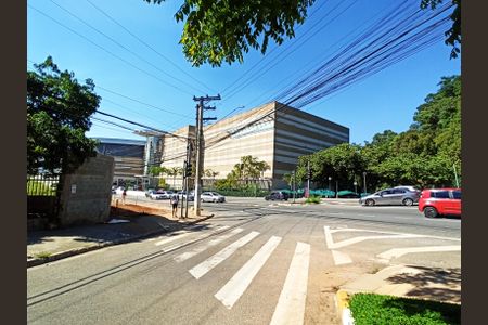 Apartamento para alugar com 76m², 3 quartos e 1 vagaLocalização