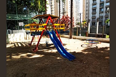 Apartamento para alugar com 76m², 3 quartos e 1 vagaPlayground