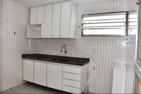 Apartamento para alugar com 76m², 3 quartos e 1 vagaDetalhe - Cozinha