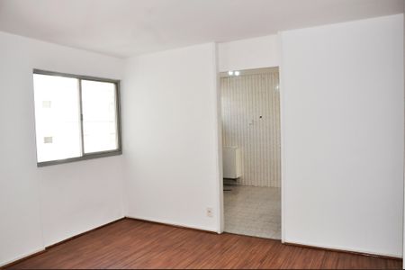 Apartamento para alugar com 76m², 3 quartos e 1 vagaDetalhe - Sala
