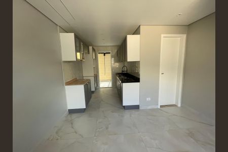 Casa de Condomínio para alugar com 2 quartos, 86m² em Chácara Ondas Verdes, Cotia