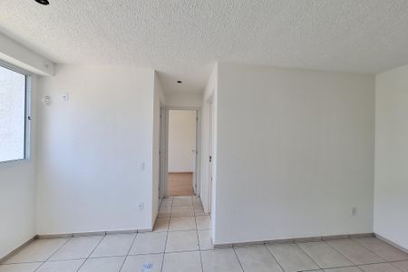 Sala de apartamento para alugar com 2 quartos, 42m² em Vila Ouro Preto, Duque de Caxias