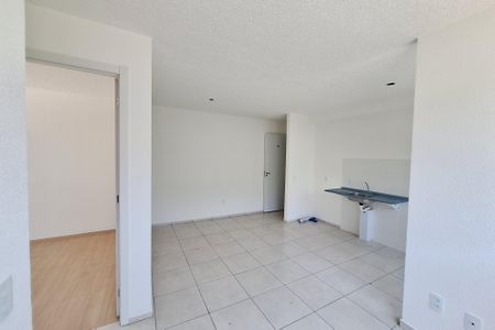 Cozinha de apartamento para alugar com 2 quartos, 42m² em Vila Ouro Preto, Duque de Caxias