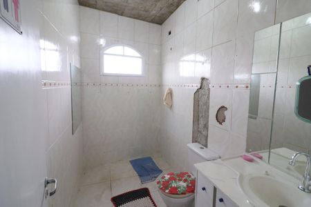 Banheiro de casa para alugar com 1 quarto, 50m² em Bussocaba, Osasco