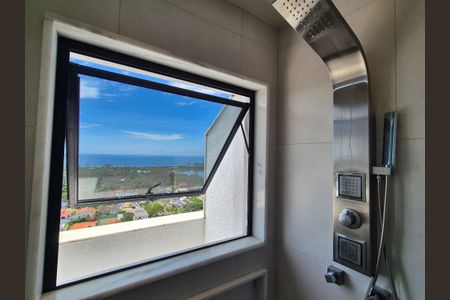 Apartamento à venda com 242m², 4 quartos e 3 vagasBanheiro suite 2