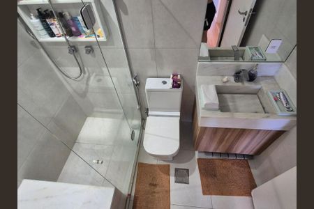 Apartamento à venda com 242m², 4 quartos e 3 vagasBanheiro suite 
