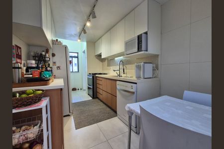 Apartamento à venda com 242m², 4 quartos e 3 vagasCozinha 