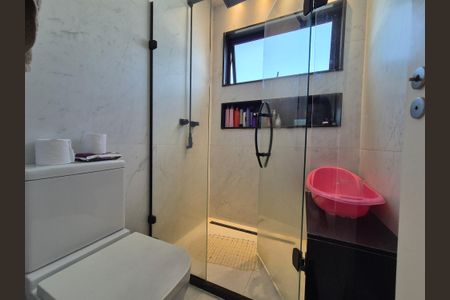 Apartamento à venda com 242m², 4 quartos e 3 vagasBanheiro suite 3 e 4