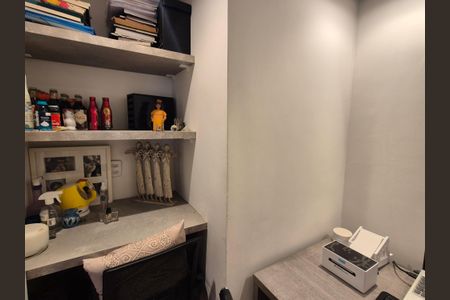 Apartamento à venda com 242m², 4 quartos e 3 vagasEscritório 