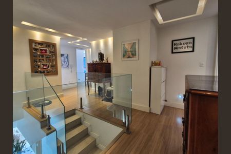 Apartamento à venda com 242m², 4 quartos e 3 vagasHall