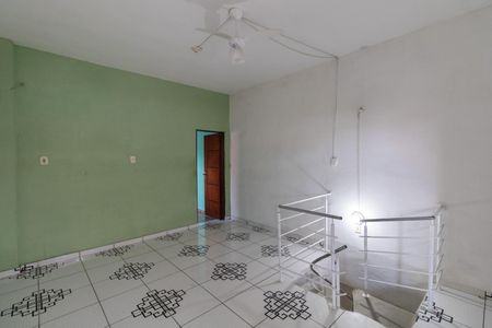 Sala Superior de casa para alugar com 3 quartos, 150m² em Conjunto Habitacional Aguia de Haia, São Paulo