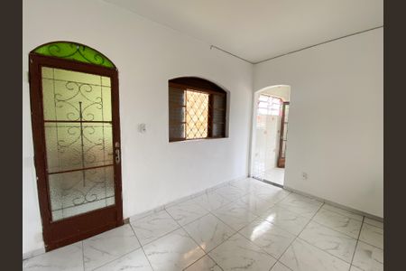 Casa para alugar com 3 quartos, 100m² em Santa Cruz Industrial, Contagem