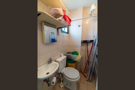 Apartamento para alugar com 71m², 3 quartos e 2 vagas Apartamento para alugar com 71m², 3 quartos e 2 vagasBanheiro de serviço