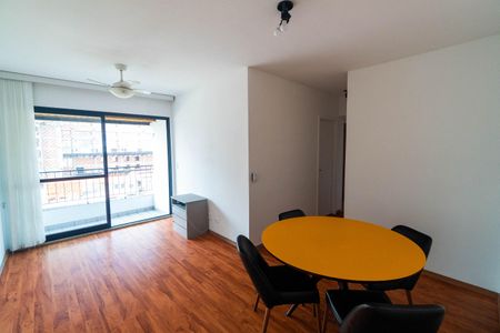 Sala de apartamento para alugar com 3 quartos, 71m² em Vila Clementino, São Paulo