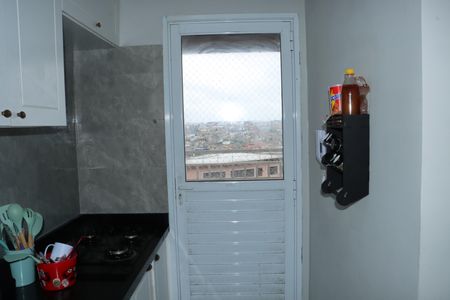 Apartamento para alugar com 2 quartos, 42m² em Jardim Valo Verde, Embu das Artes