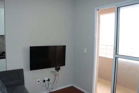 Apartamento para alugar com 2 quartos, 42m² em Jardim Valo Verde, Embu das Artes