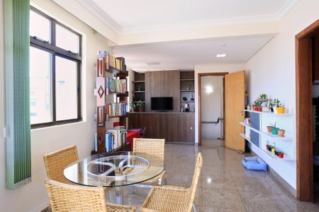 Apartamento à venda com 178m², 3 quartos e 3 vagas Apartamento à venda com 178m², 3 quartos e 3 vagasSala 1