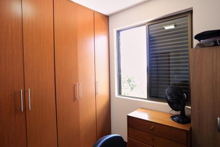 Apartamento à venda com 178m², 3 quartos e 3 vagas Apartamento à venda com 178m², 3 quartos e 3 vagasQuarto 1